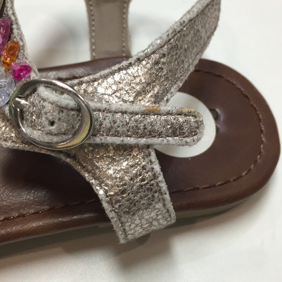 Girl's T-strap Sandals - Picture 5 of 7
